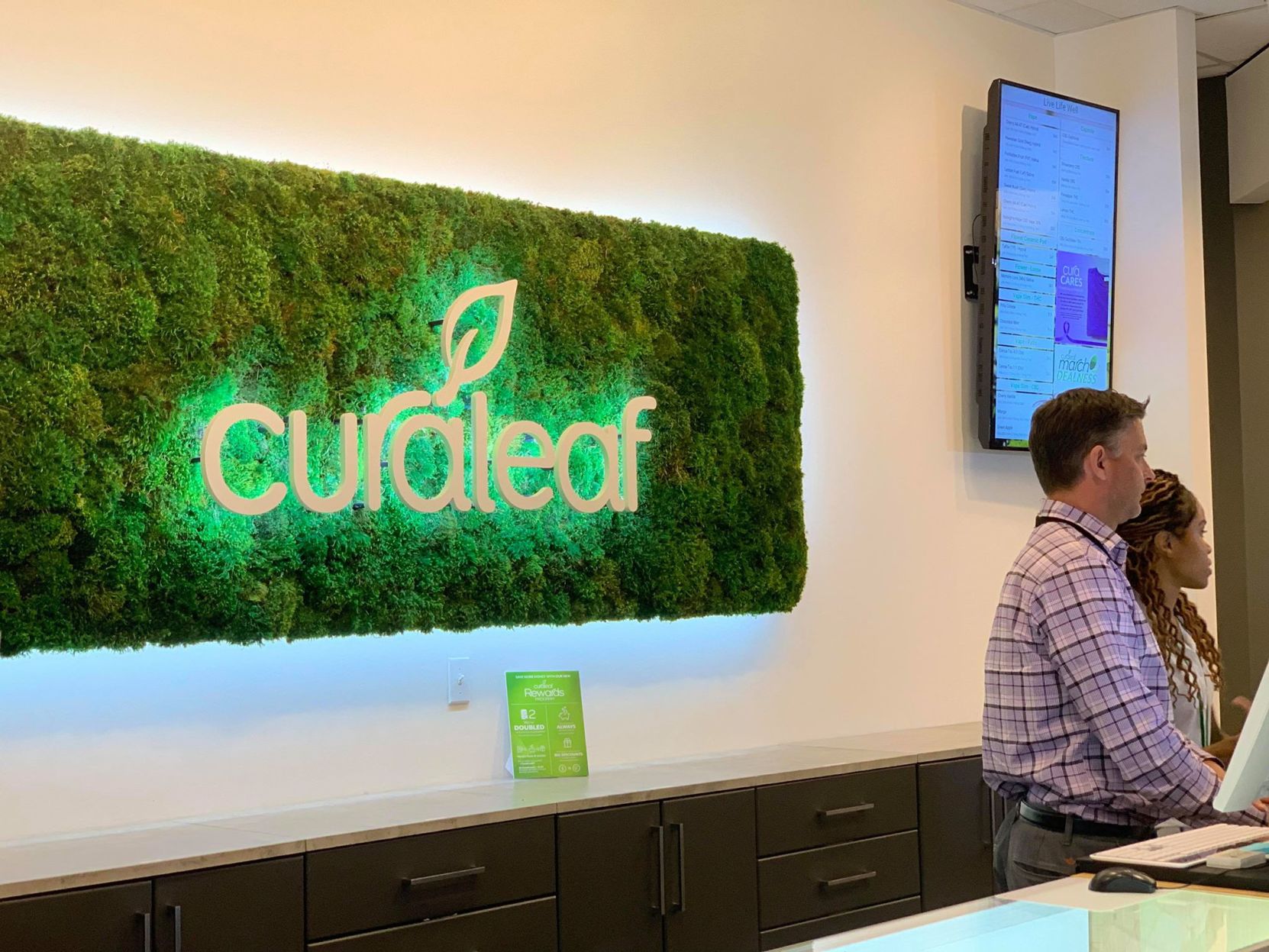 Smokable medical marijuana goes on sale for first time in Orlando